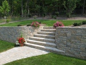 Allan Block Retaining Wall with Stairs